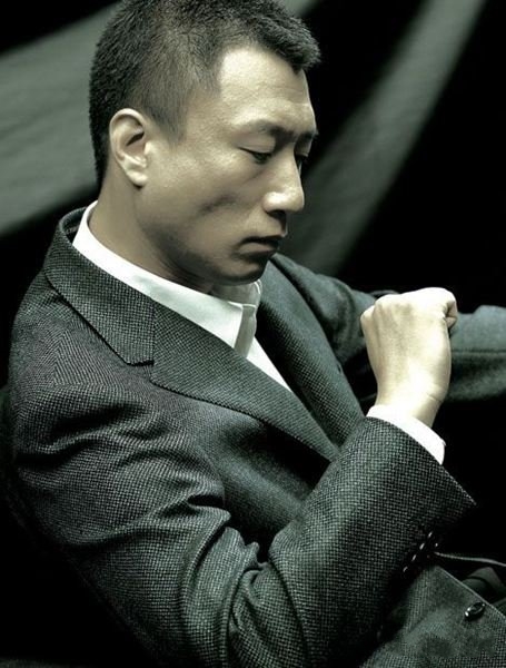 周星驰乌鸦经典影片,掀桌子的乌鸦原视频