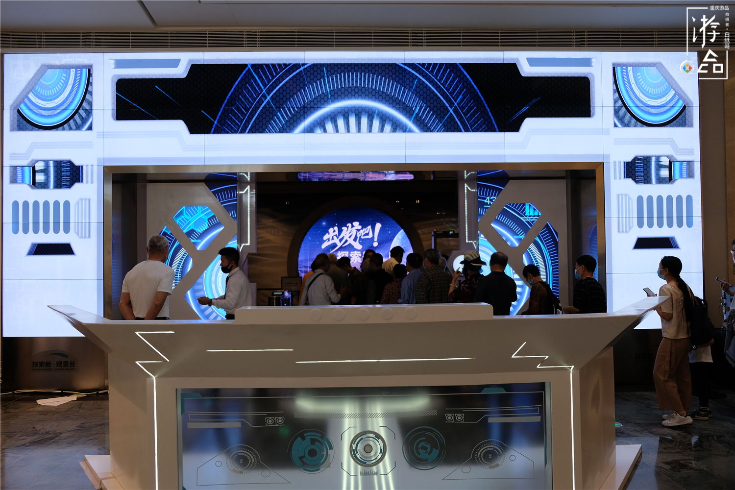 比上海东方明珠更贵，180元体验2小时，重庆来福士观景台值不值？