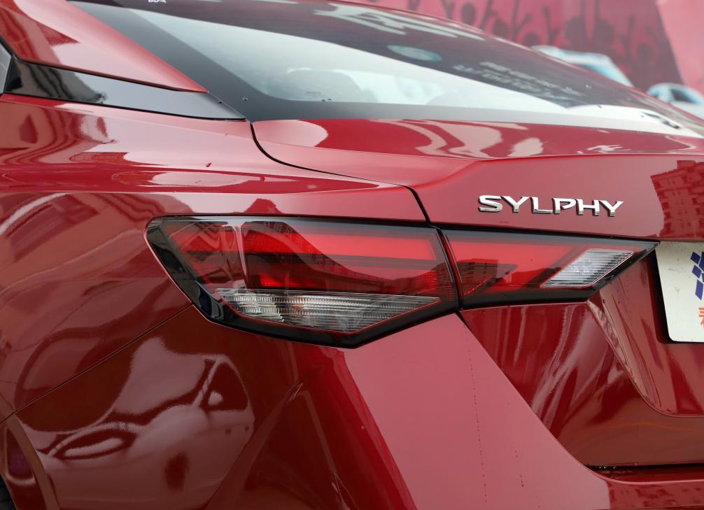 开了轩逸再开速腾,开完日产轩逸的感觉