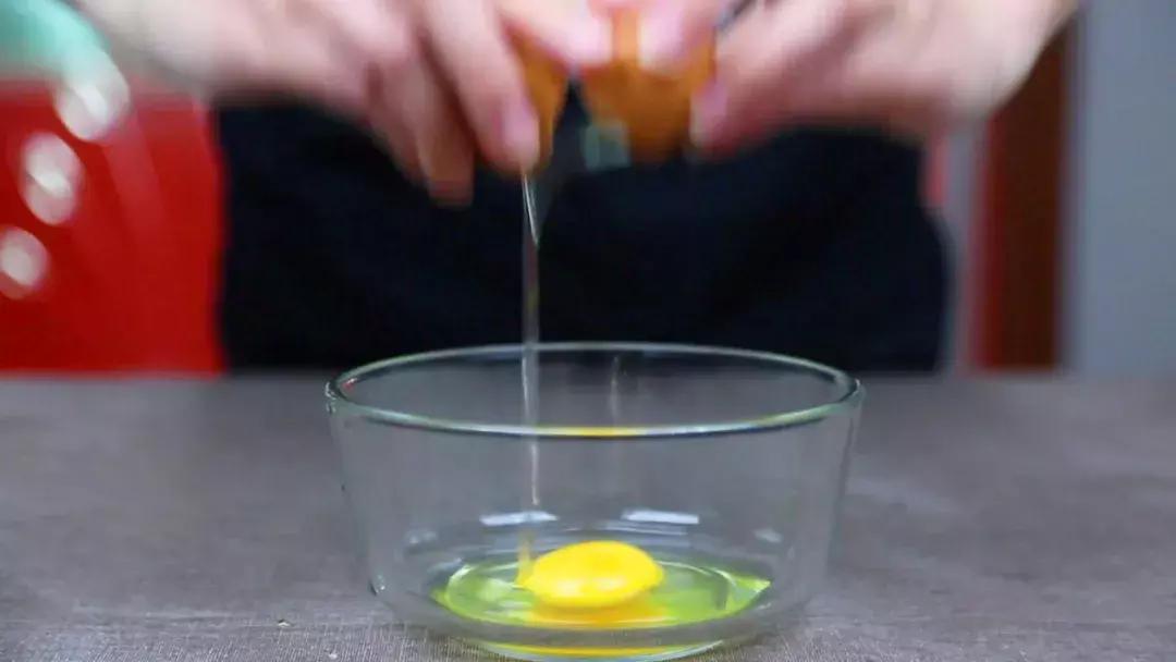 如何做小奶糕,新鲜出炉软糯香甜的小奶糕