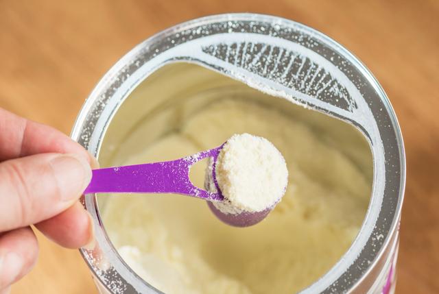 孩子冲奶粉注意事项,冲奶粉最容易犯的5个错误