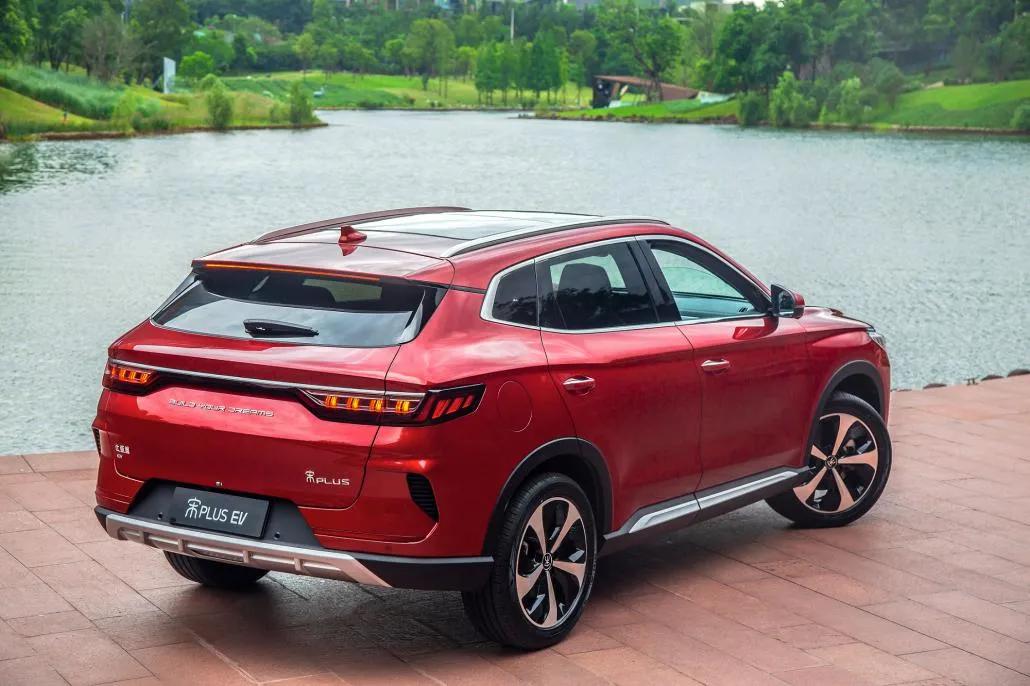 比亚迪设计师艾格,比亚迪艾格年薪多少