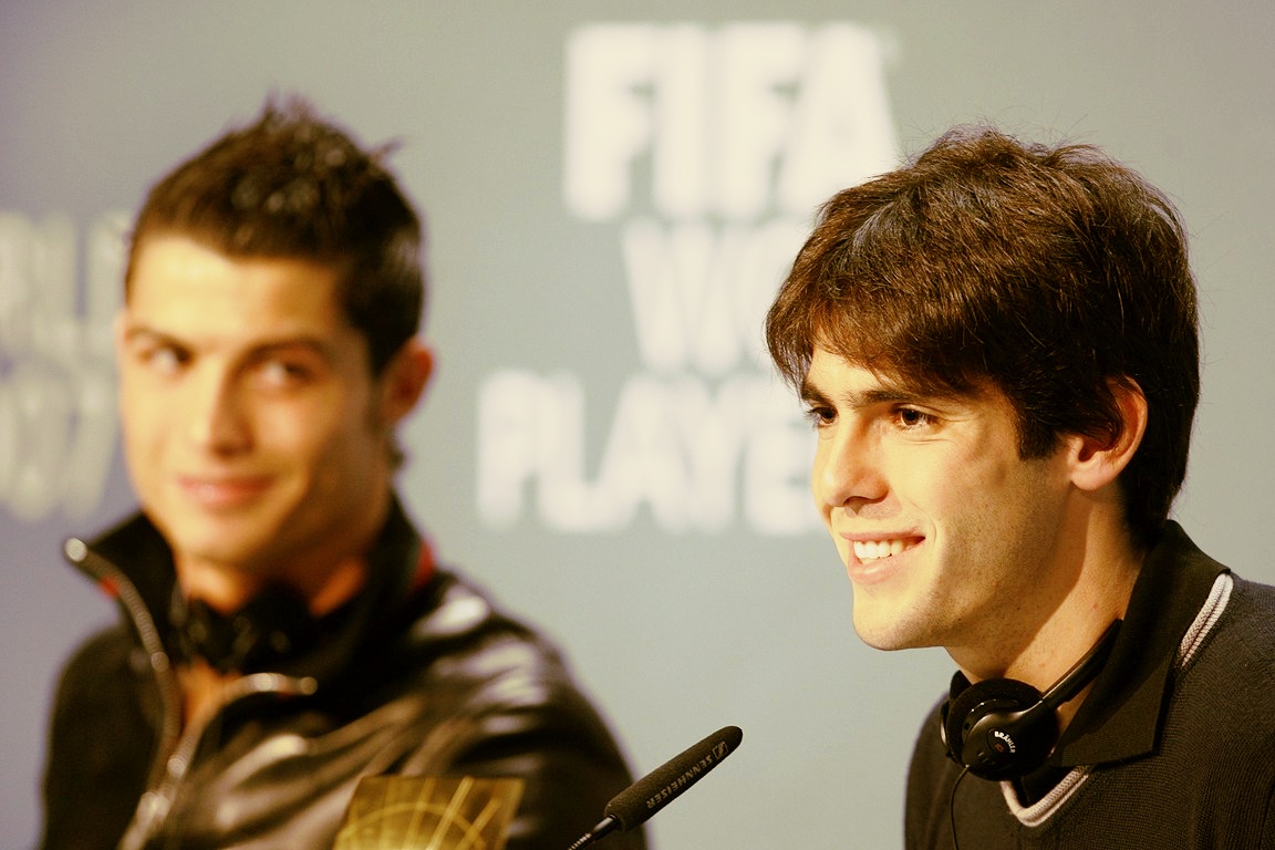 卡卡是足球界的颜值巅峰的照片,卡卡当之无愧足坛第一人