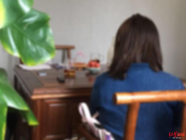 女儿网贷几千万逼父母倾家荡产,女儿欠网贷200万父母帮她还债