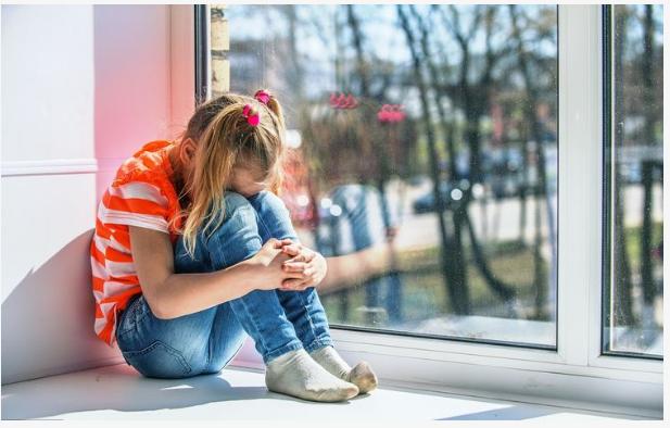 6岁女儿体内发现异物,女孩六岁身体下有异味怎么办