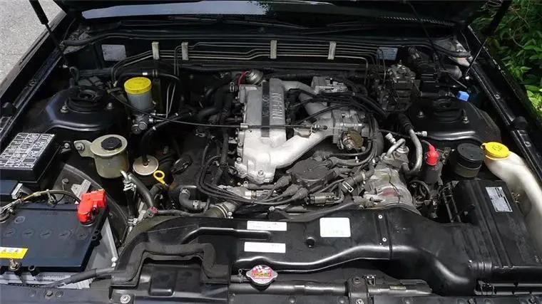 连老司机也蒙了，最离谱的V12发动机才1.5升？