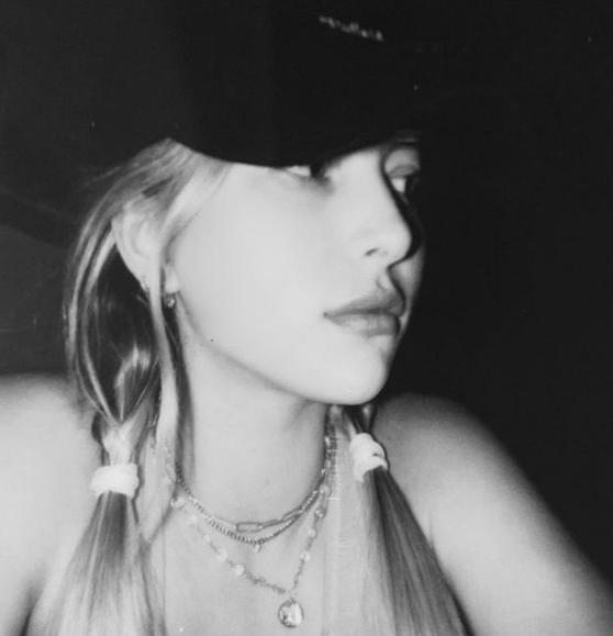 乔布斯女儿超级富二代,乔布斯女儿新瓶装旧酒