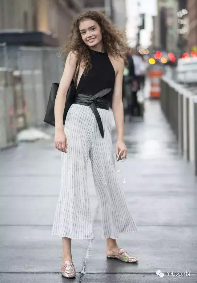 九分裤和长裤哪个显腿长些好看,九分裤和长裤到底哪个好看显腿长