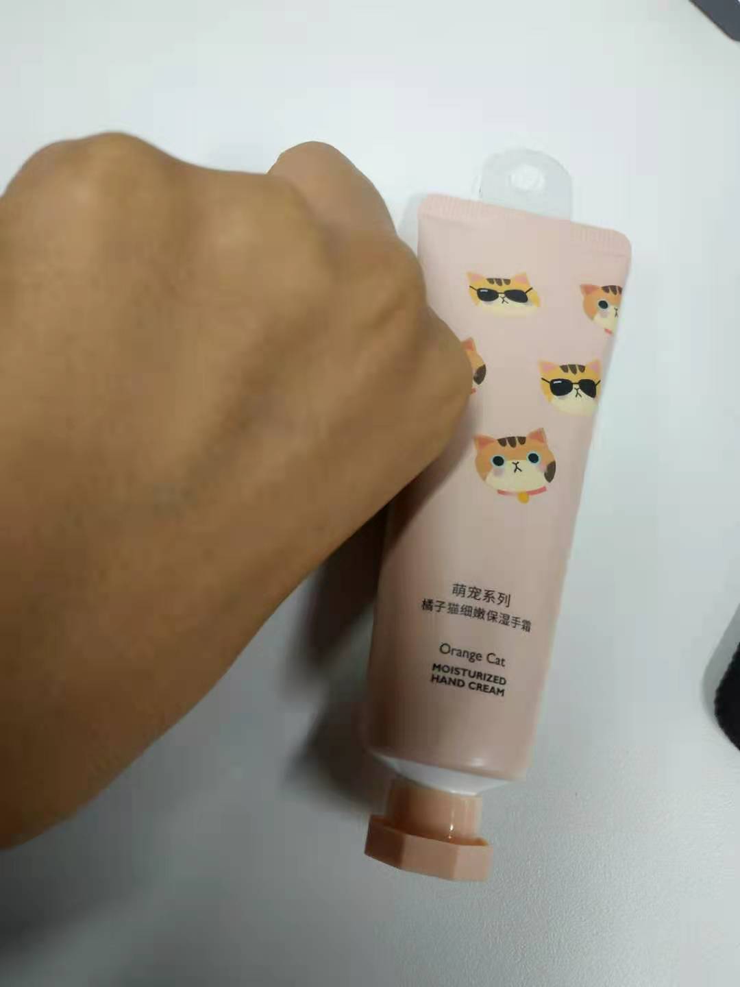 哪种护手霜便宜又美白效果好,推荐好看好用的护手霜明星同款的