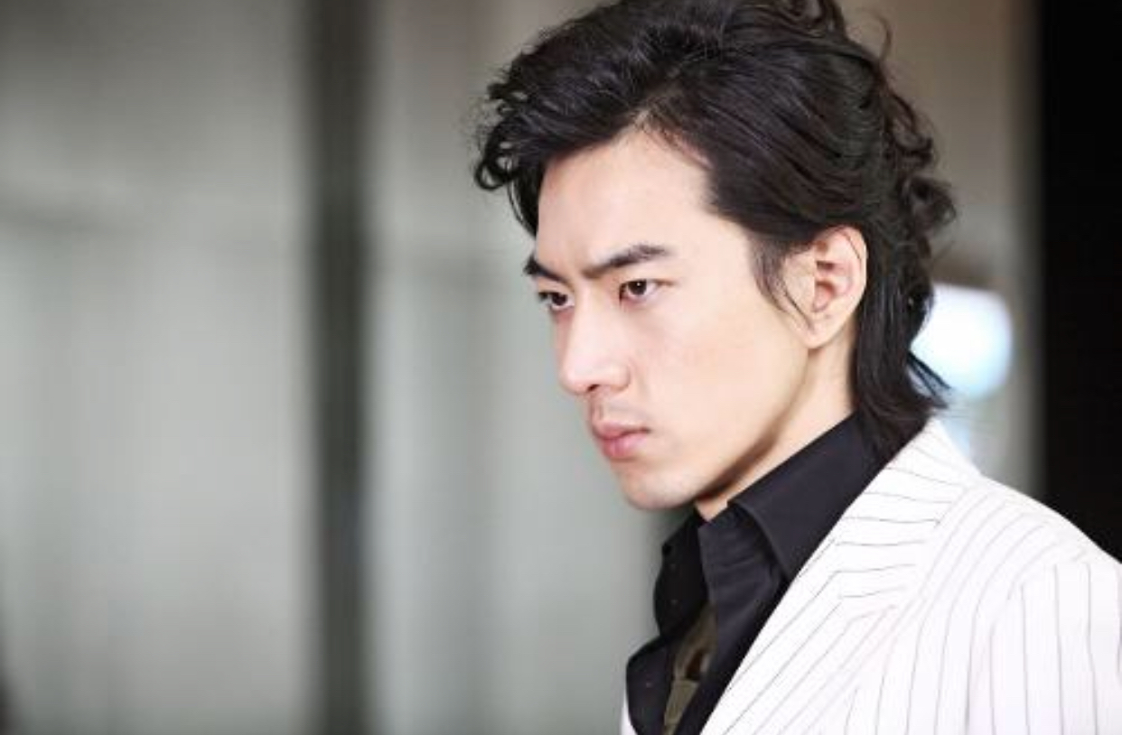 退圈读书、捞快钱、疑似“秃顶”，“表情包”萌娃现状大不同