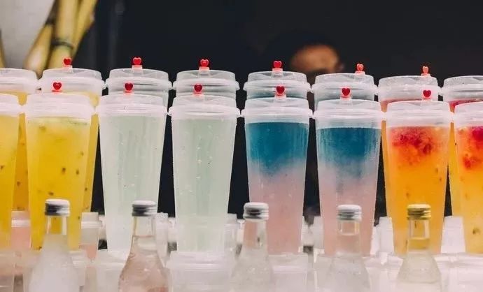 这几条美食街才是人气最旺的地方,最值得去的10条美食街