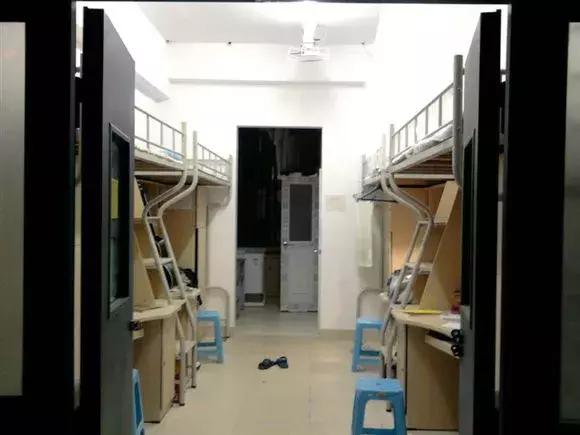 各大学宿舍条件对比,各大学宿舍条件排名