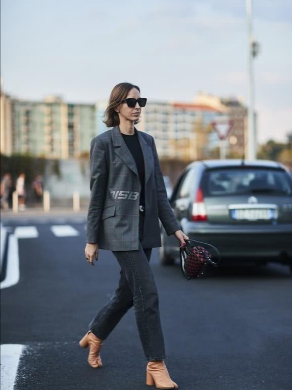 身高不高女生穿什么鞋子,身高不到160的女生穿什么鞋