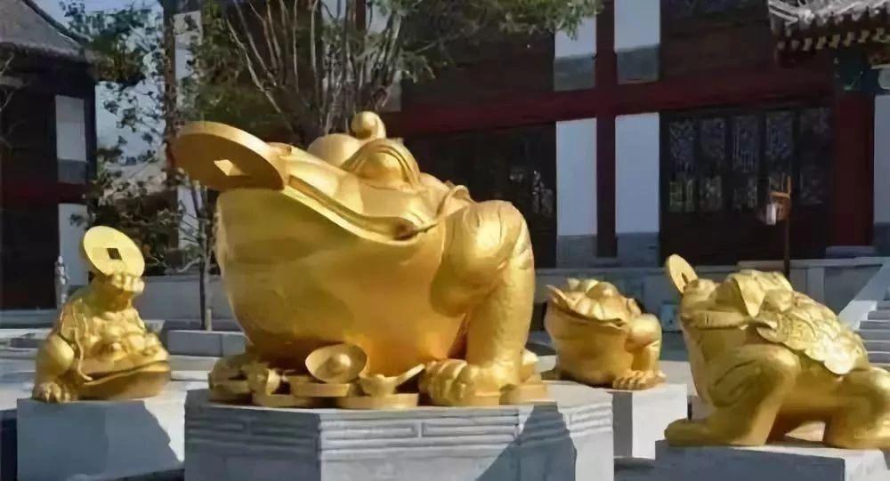 三足金蟾的由来和寓意,三足金蟾石雕