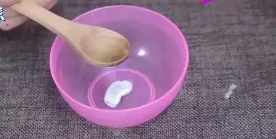 珍珠粉牙膏白醋真的能淡斑吗,蜂蜜加白醋牙膏抹脸功效作用