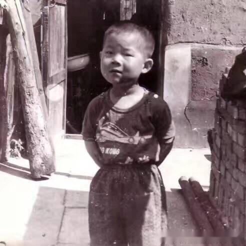 那年郭德纲26岁岳云鹏14岁,那一年岳云鹏14岁郭德纲26岁