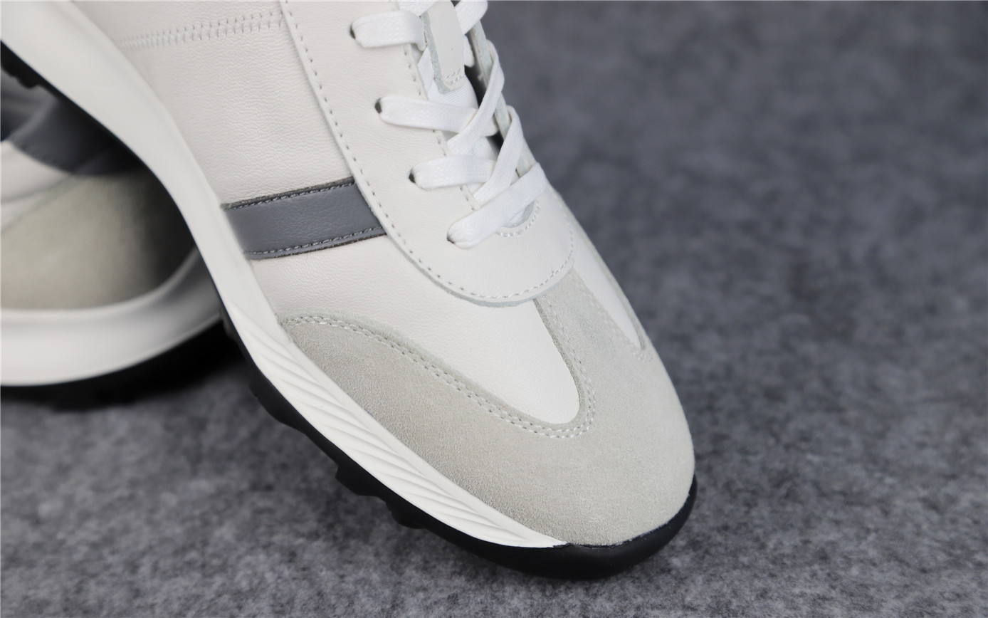 和潮流同步，与健康共舞：七面男士轻弹运动休闲鞋体验