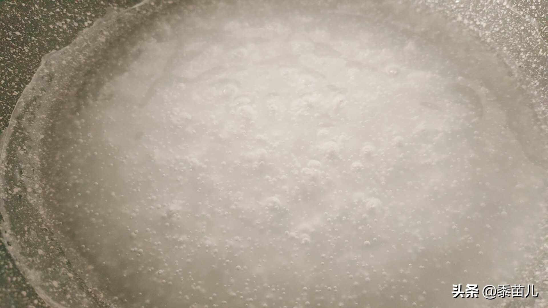 豌豆凉粉如何做的劲道有弹性,如何自制豌豆凉粉