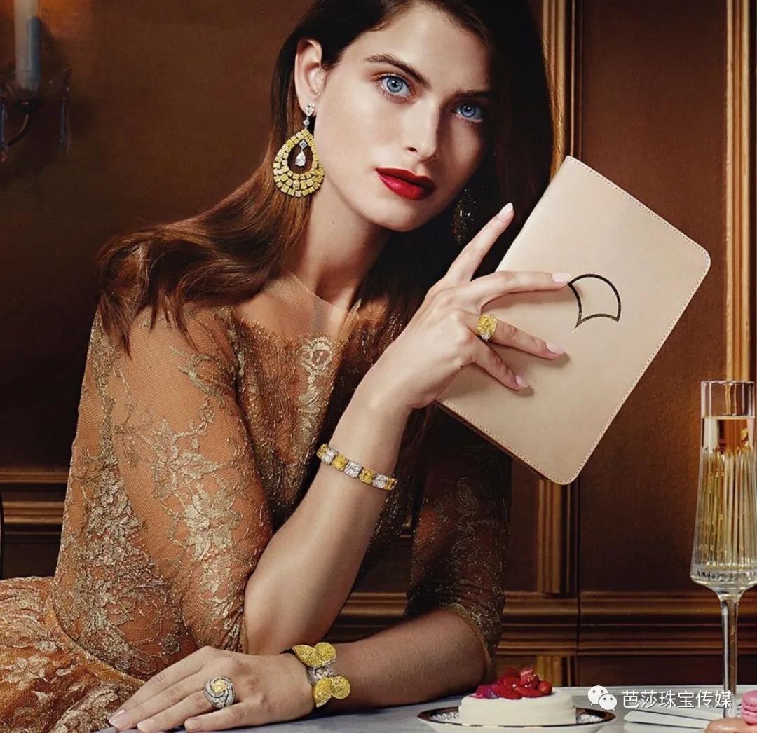 2021流行色亮丽黄太难穿?一件珠宝让你时髦一整年