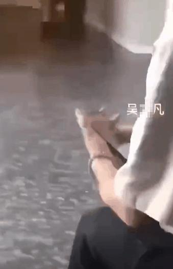 用了十几款约炮软件后，我发现女人更想恋爱，男人却只想*爱做**