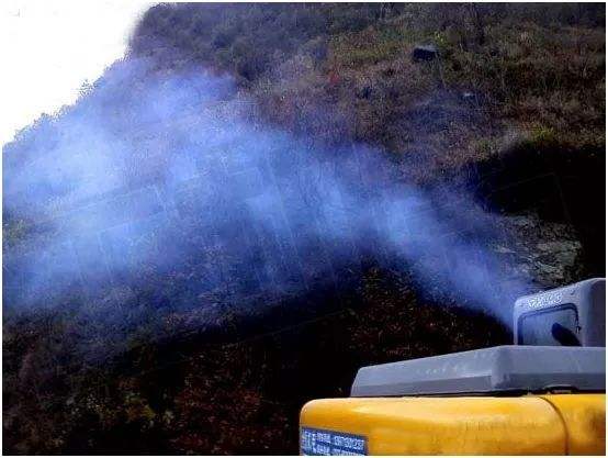 大师兄,师傅被会喷烟妖怪抓走了!挖掘机欲哭无泪