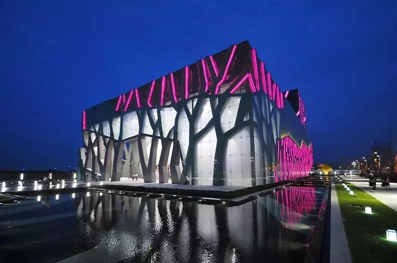 王炸有脾气吗,王炸为什么会打烂牌