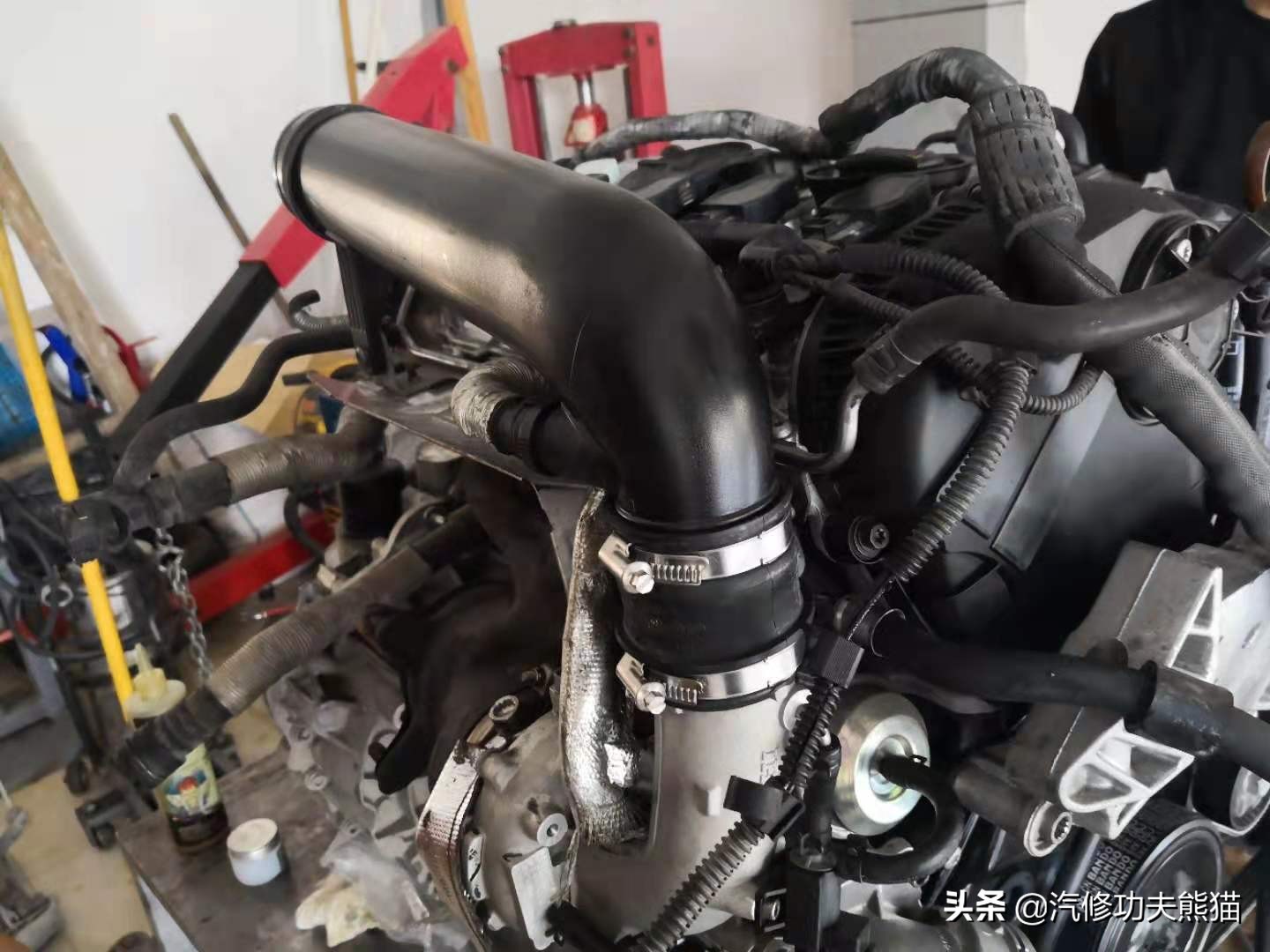 进口迈腾旅行版哪一款不烧机油,14年大众迈腾旅行版进口驾驶感受