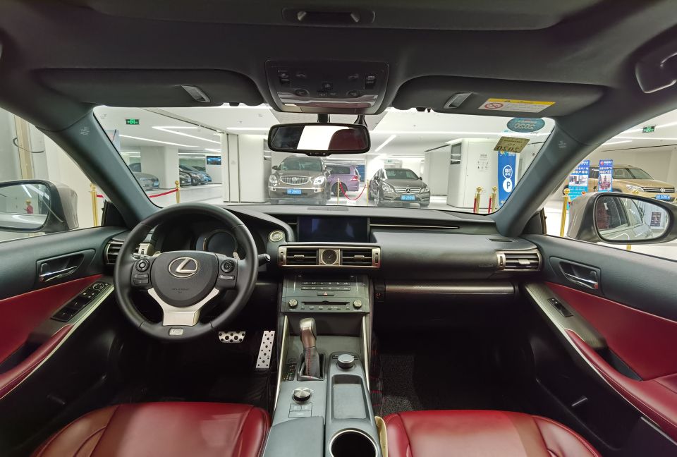 雷克萨斯is200二手车多少钱,16年雷克萨斯is200二手车