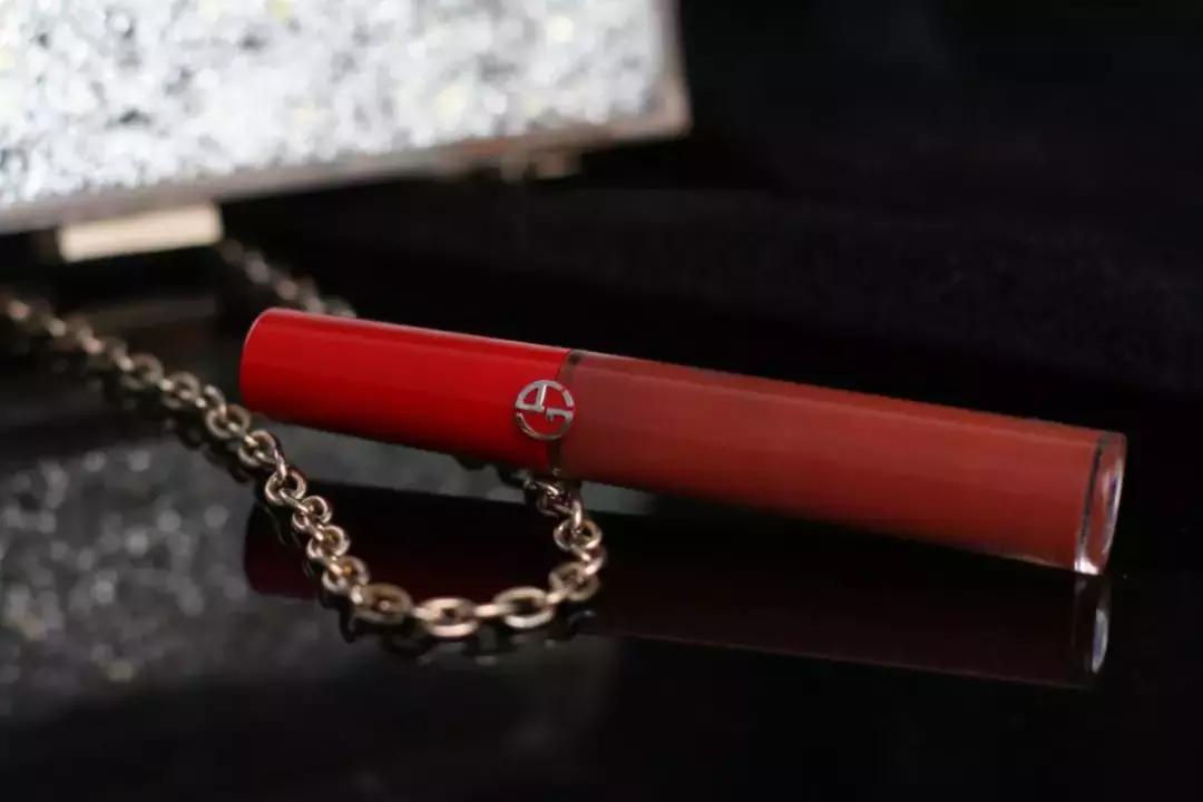 口红试色阿玛尼201黑管,阿玛尼冷门宝藏色