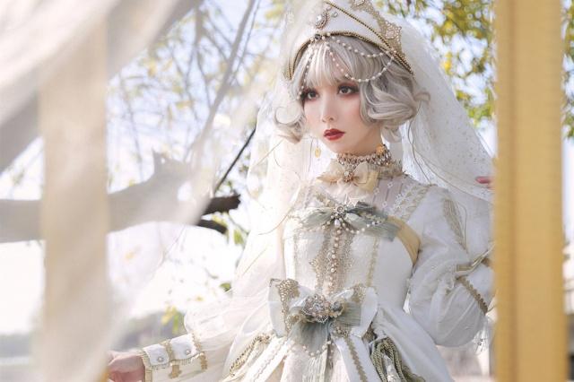 花姐姐:青春期的孩子喜欢染头发,穿奇装异服,追潮流怎么办?