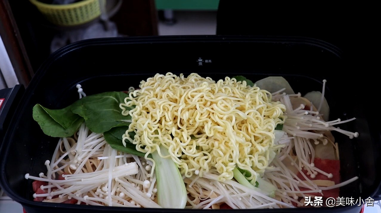 方便面又简单又好吃的做法,方便面很简单做法