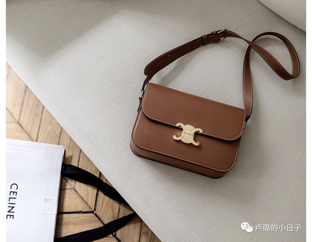 中年女士包包轻奢推荐,中年女士适合买什么样的包包