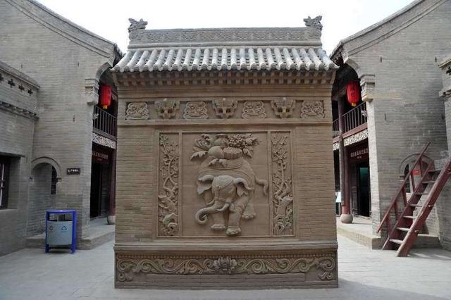 乔家大院是山西最好的大院吗,走进山西乔家大院也很壮观