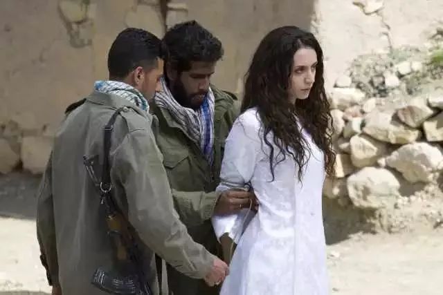 欧洲中世纪的女巫会遭遇什么极刑,欧洲中世纪多少女巫被杀