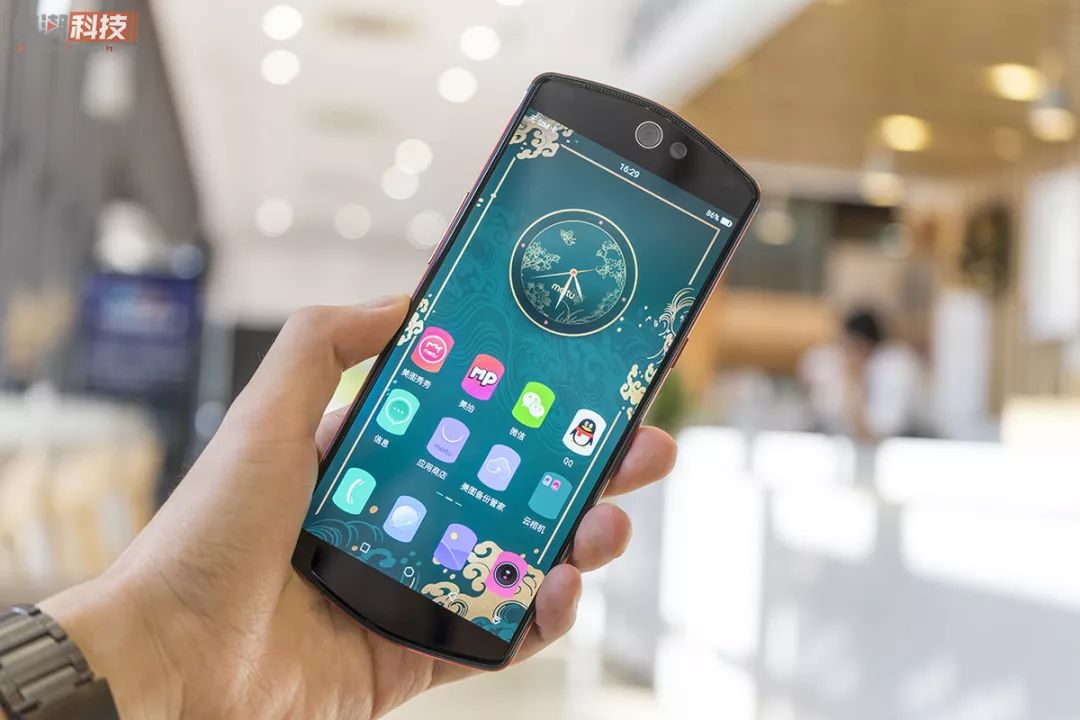 曾经女性手机市场的「王者」，却在今天宣布死亡