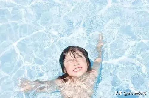 游泳怎么消除怕水心理,游泳怎样消除恐惧心理