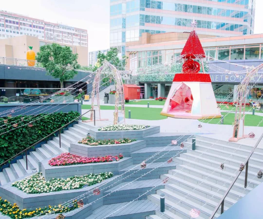 香港巨型圣诞树,香港圣诞树旅游攻略