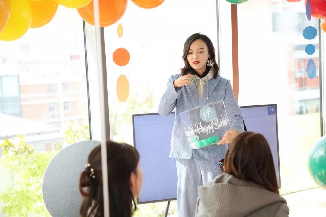 杨幂的经典穿法你学会了吗,杨幂袜子穿搭