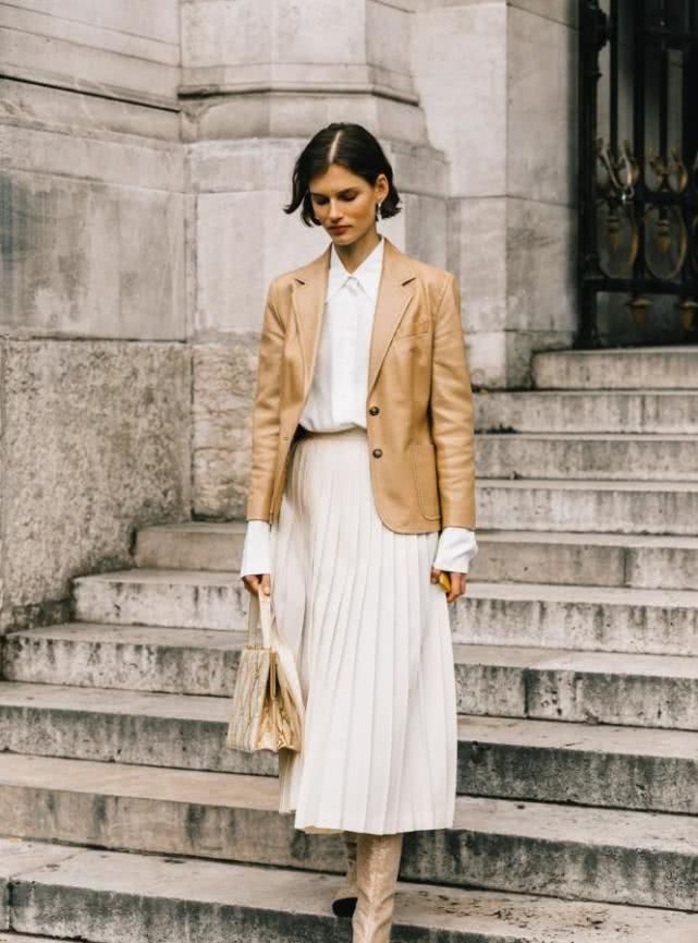 你想不想把变美的开关装在脚底？走一步就美一分