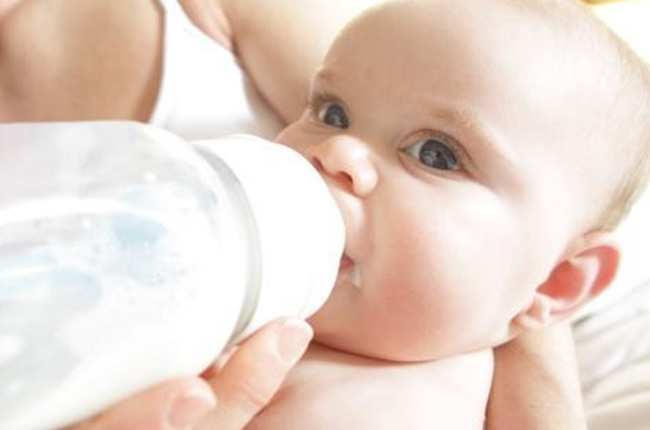 宝宝就是不接受奶粉怎么办,宝宝不接受奶瓶跟奶瓶有关吗