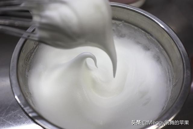 5个鸡蛋的蛋糕烤几分钟,一个鸡蛋烤箱烤蛋糕