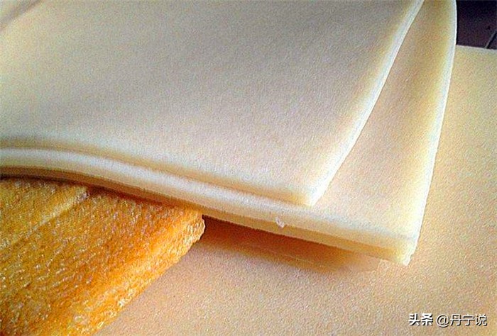 橡胶鞋底透不透气,橡胶鞋底耐不耐穿