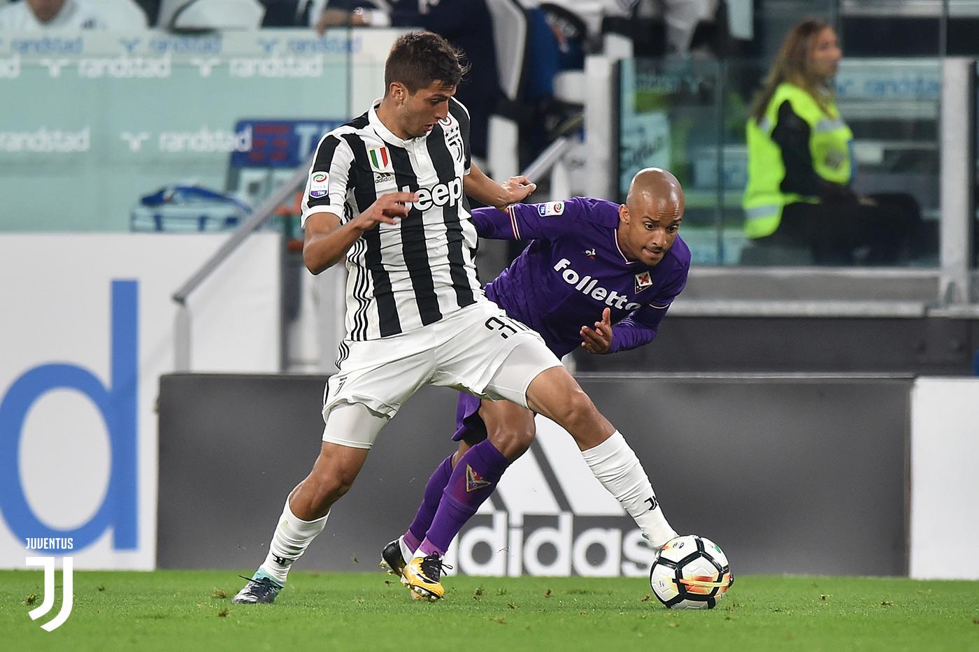 从动嘴到动腿：两点成长让本坦库尔由交警变核心