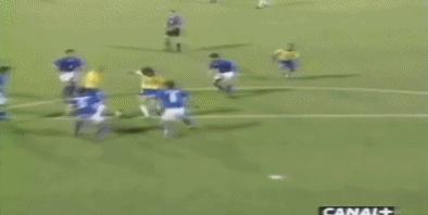 罗纳尔多意甲经典,罗纳尔多意甲15个过人