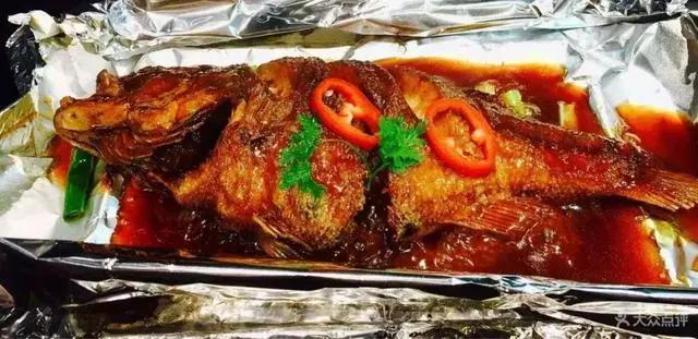 摆摊做夜宵做什么能挣钱,做烧烤摆地摊成本多少钱