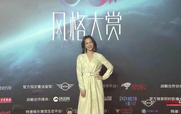 朱丹粉底液是什么颜色 (朱丹空气持妆粉底液)