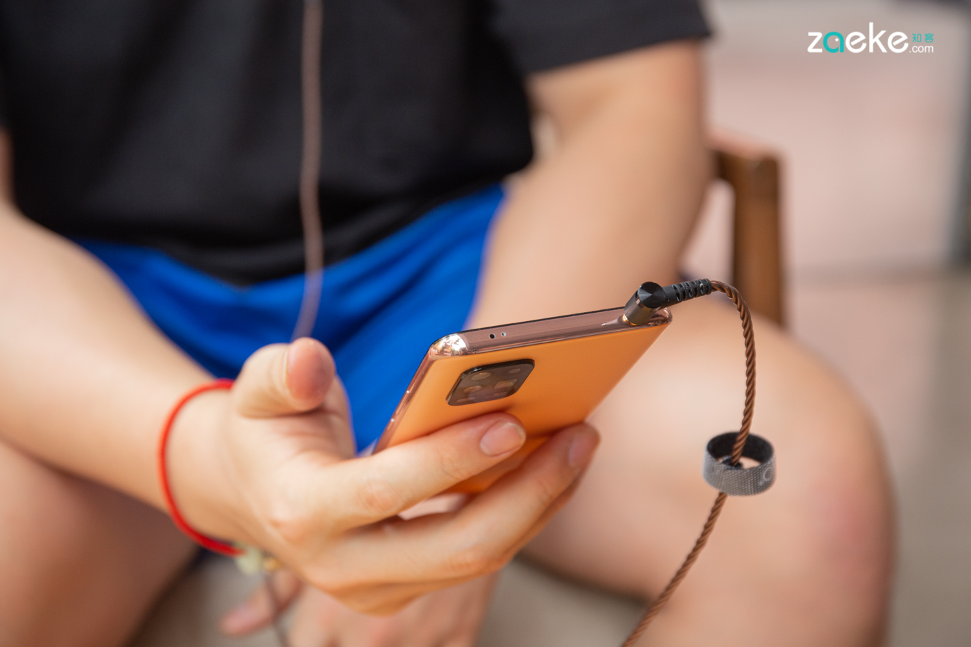 小米10青春版详细测评,小米10青春版测评刺激战场