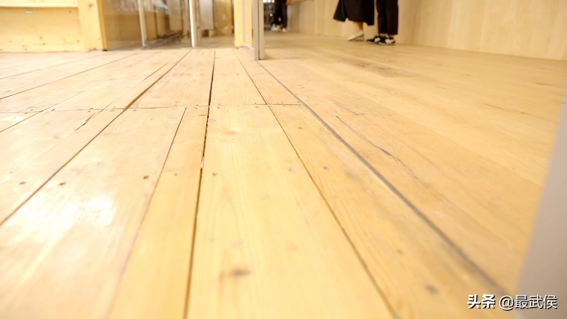 为什么长了一张脸做不了网红店,为什么长了一张脸却做不成网红店