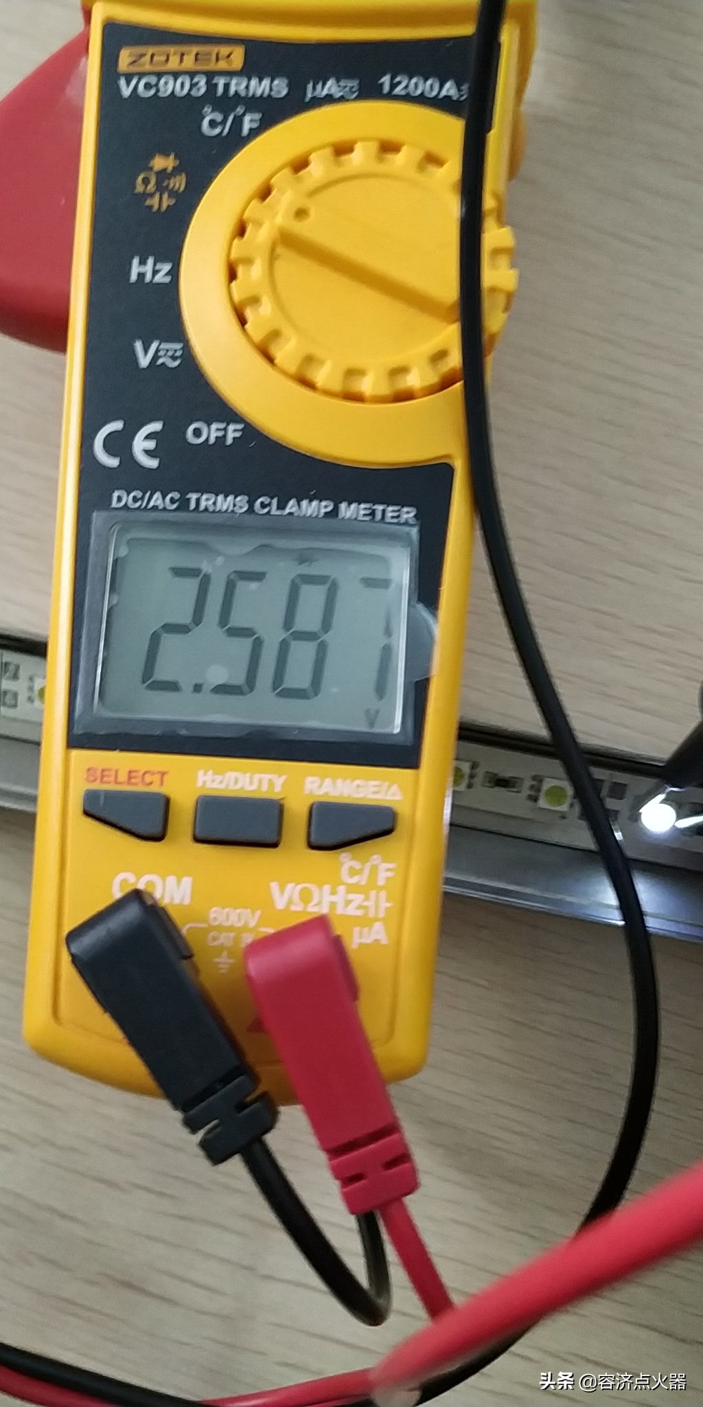 怎么用万用表测试led灯带好坏,万用表怎么测量led灯条好坏