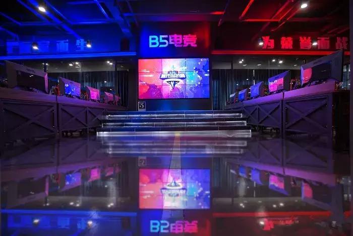 摩都推荐队友们，再给我2分钟，我先去分个手